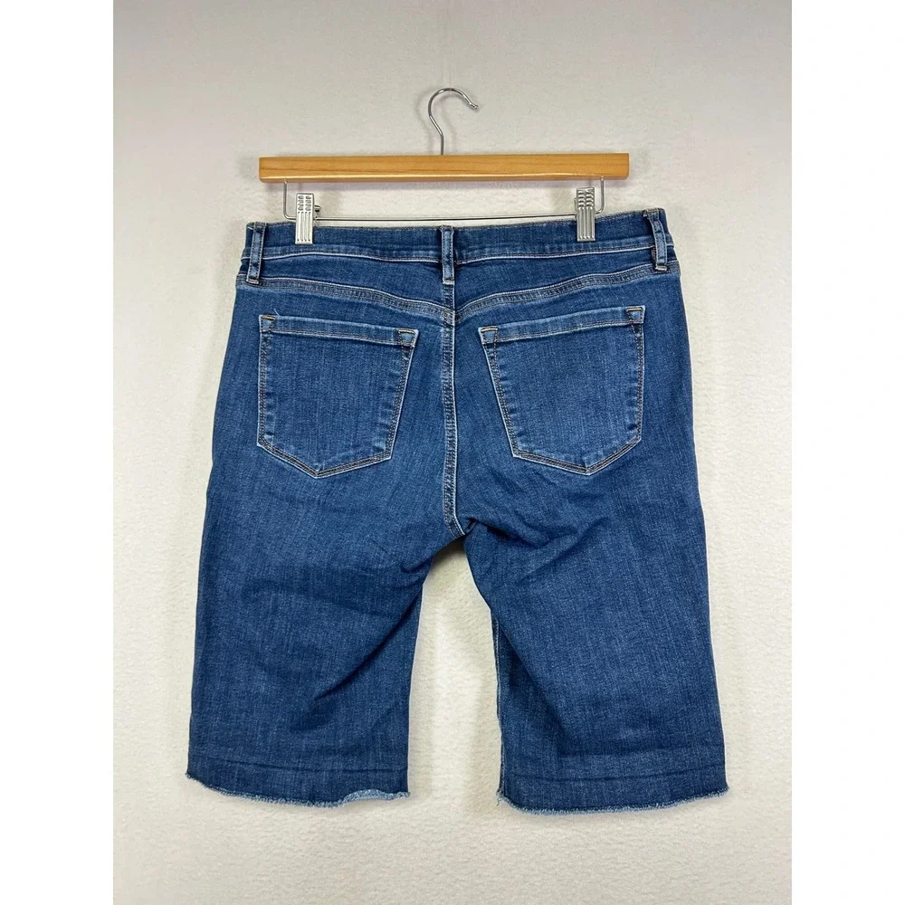 Casual Loft Outlet Womens 6 Blue Denim Raw‎ Hem Bermuda Shorts 5262
